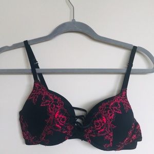 ☀️2/20 la Senza double push up bra